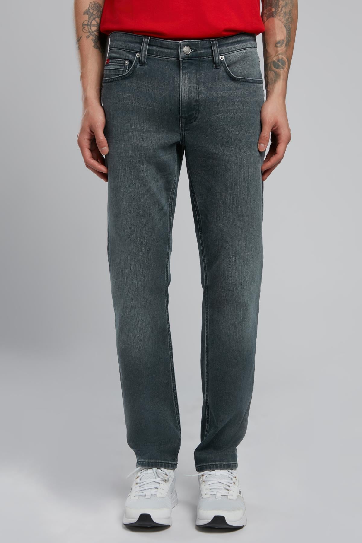 Jagger Normal Bel Dar Kesim Düz Paça Gri Erkek Jean Pantolon - Lee