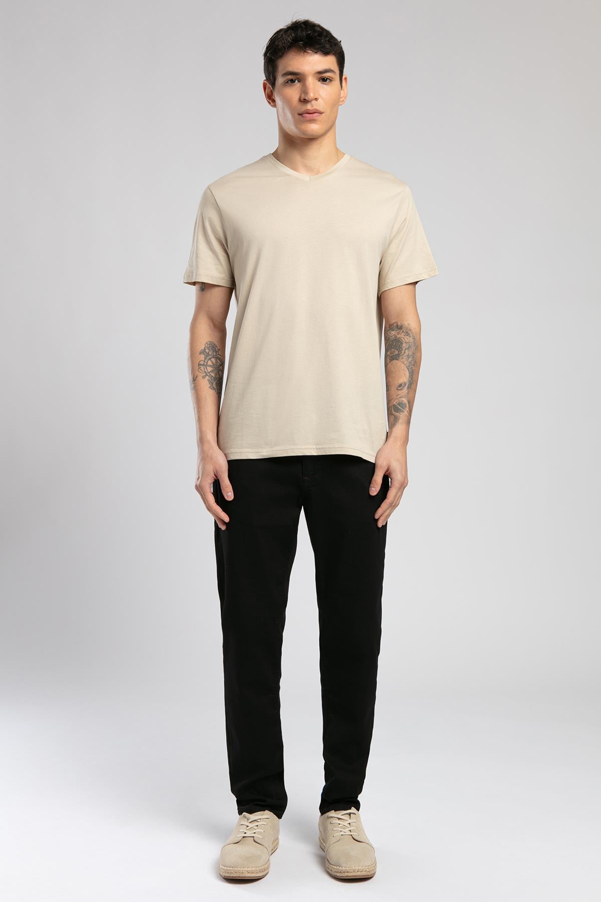 Jonat Erkek V Yaka T-Shirt