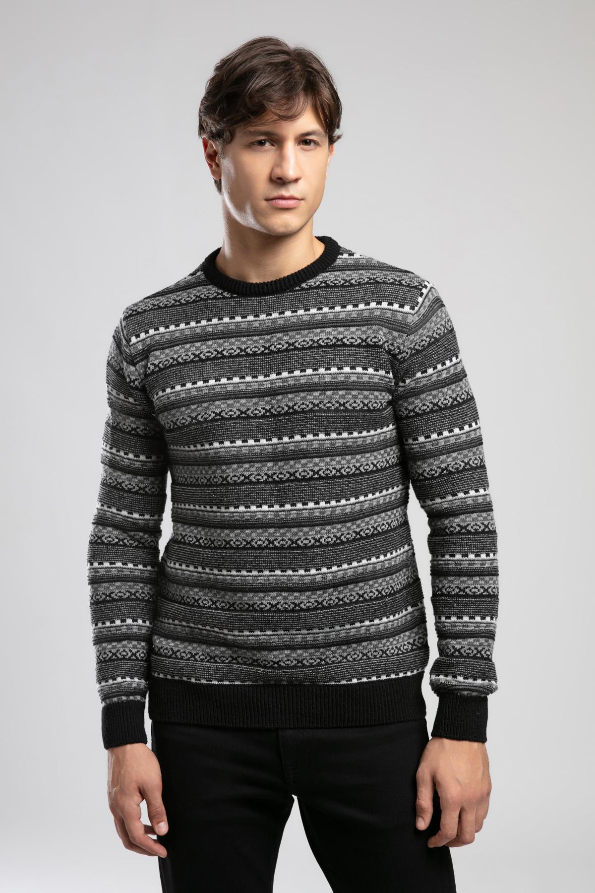 MIGUEL ERKEK O YAKA KAZAK