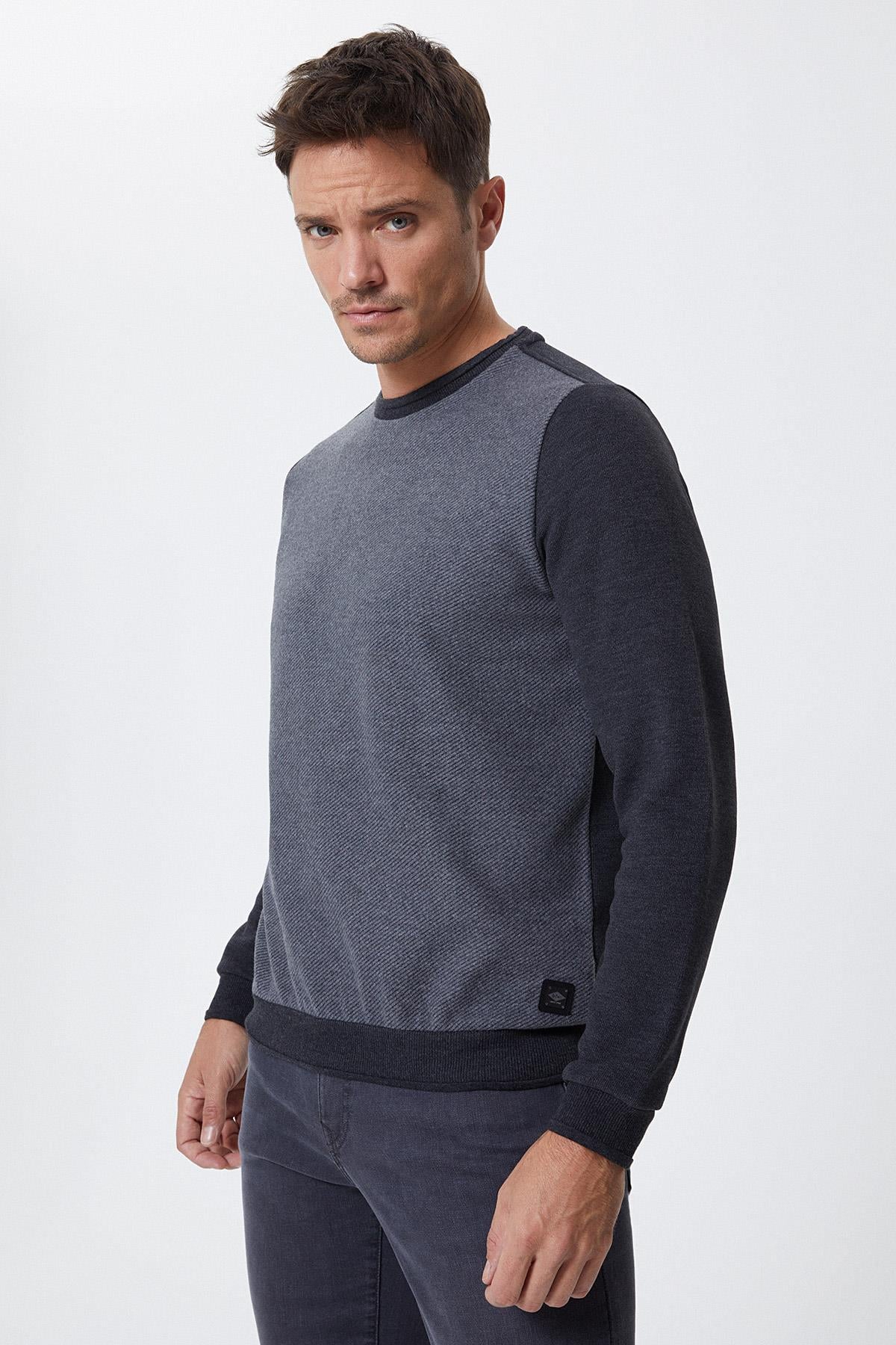 Newdiagonal Erkek O Yaka Sweatshirt Gri