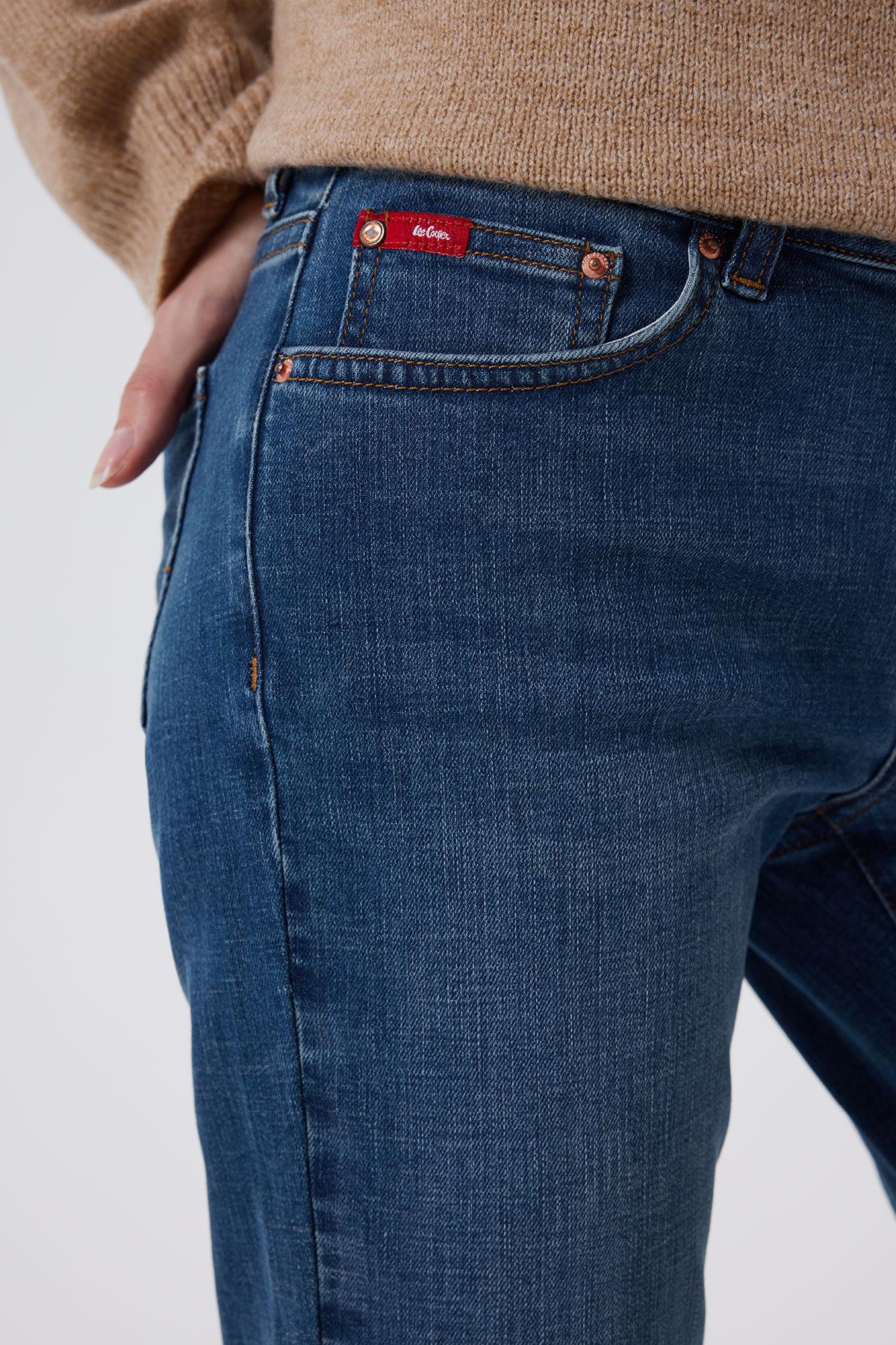Susie Yüksek Bel Normal Kesim Düz Paça Mavi Kadın Jean Pantolon