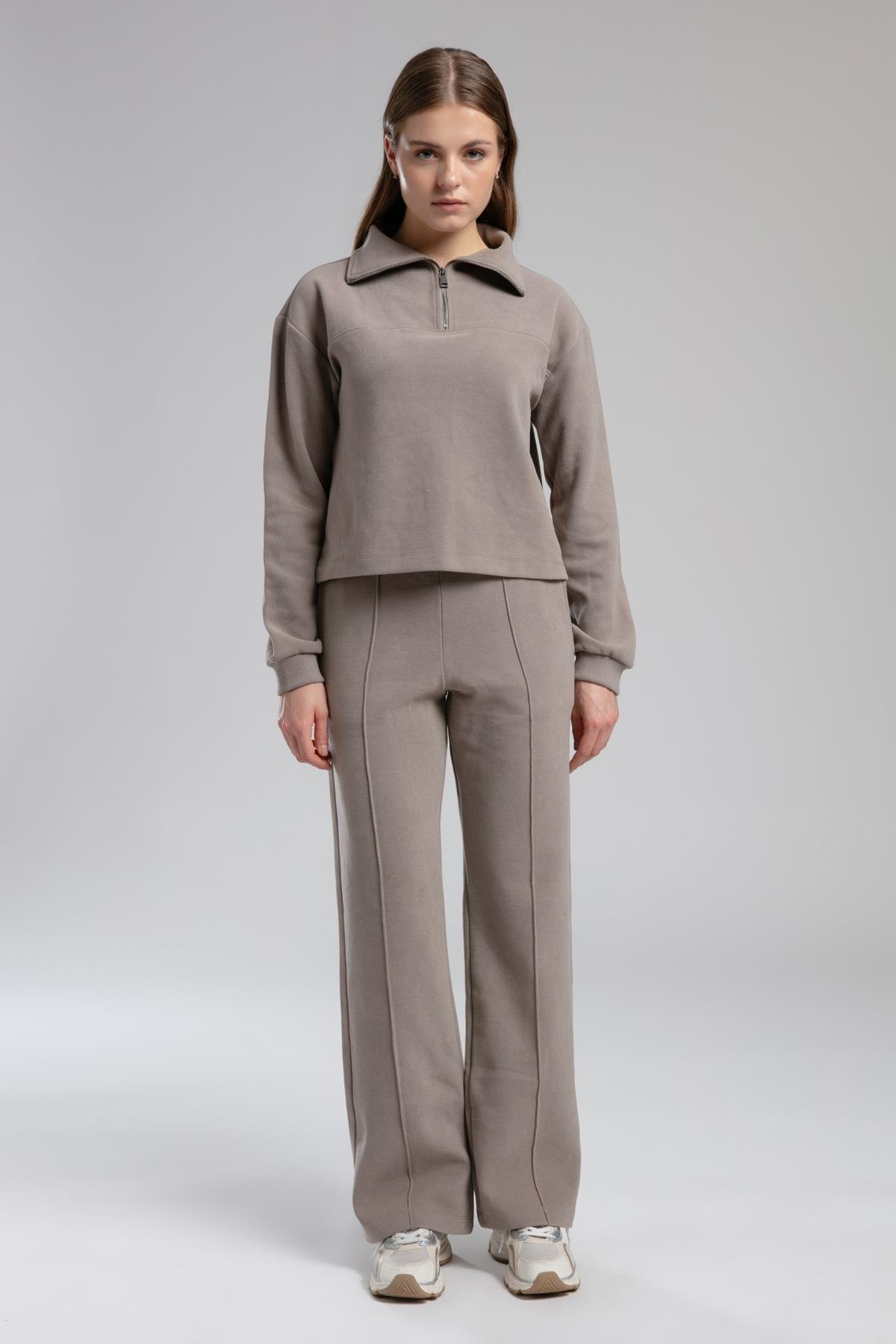 VEGAS KADIN DİK YAKA SWEATSHIRT