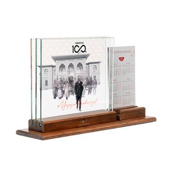 100. Yıl Anısına Takvimli Telefon Destekli 3 Boyutlu Dekoratif Cam Obje