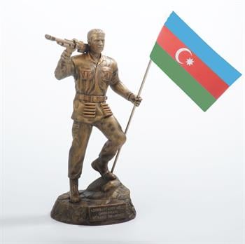 Azerbaycan Kahramanı Mübariz Ağakerimoğlu İbrahimov Mermerit Heykeli