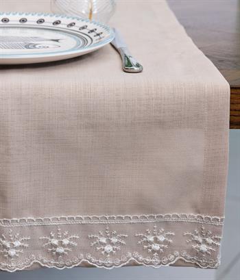 Lale Fransız Dantelli Kumaş Runner