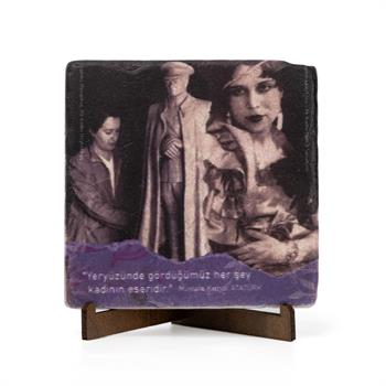 Her Şey Kadınların Eseridir Ayaklı Pano