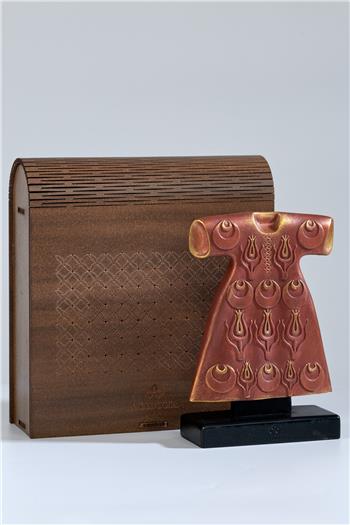 Kaftan Heykeli Bordo