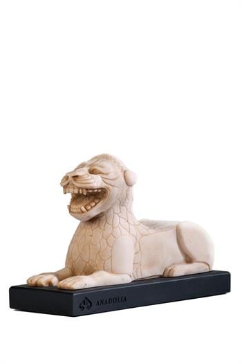 Urartu Aslanı Mermerit Heykel