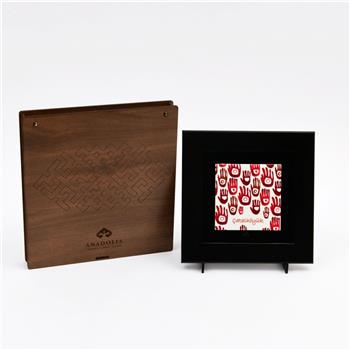 Çatalhöyük Serisi Eller Siyah Çerçeveli Seramik Tablo Pano