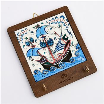 Çini Serisi Ahşap Kutulu Kalyon 6 Seramik Dekoratif Askılık