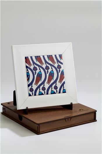 Çini Serisi Lale Beyaz Çerçeveli Seramik Tablo Pano