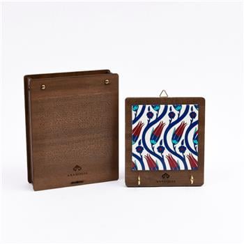 Çini Serisi Ahşap Kutulu Lale Seramik Dekoratif Askılık