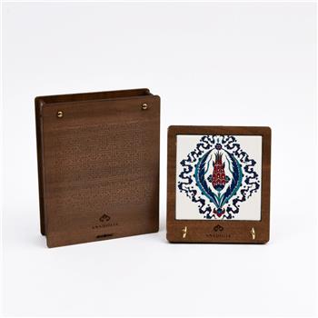 Çini Serisi Ahşap Kutulu Lale ve Nar Seramik Dekoratif Askılık