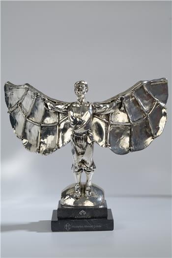 Hezârfen Heykeli Gümüş Kaplama