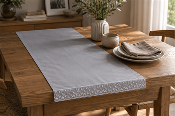 Lale Fransız Dantelli Kumaş Runner