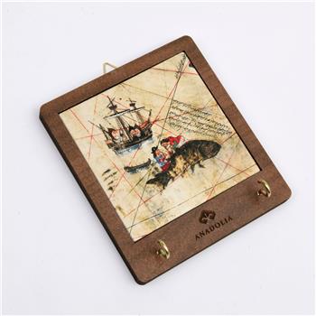 Piri Reis Serisi Ahşap Kutulu Balık Detay Seramik Dekoratif Askılık