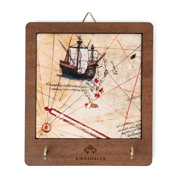 Piri Reis Serisi Ahşap Kutulu Gemi Detay Seramik Dekoratif Askılık