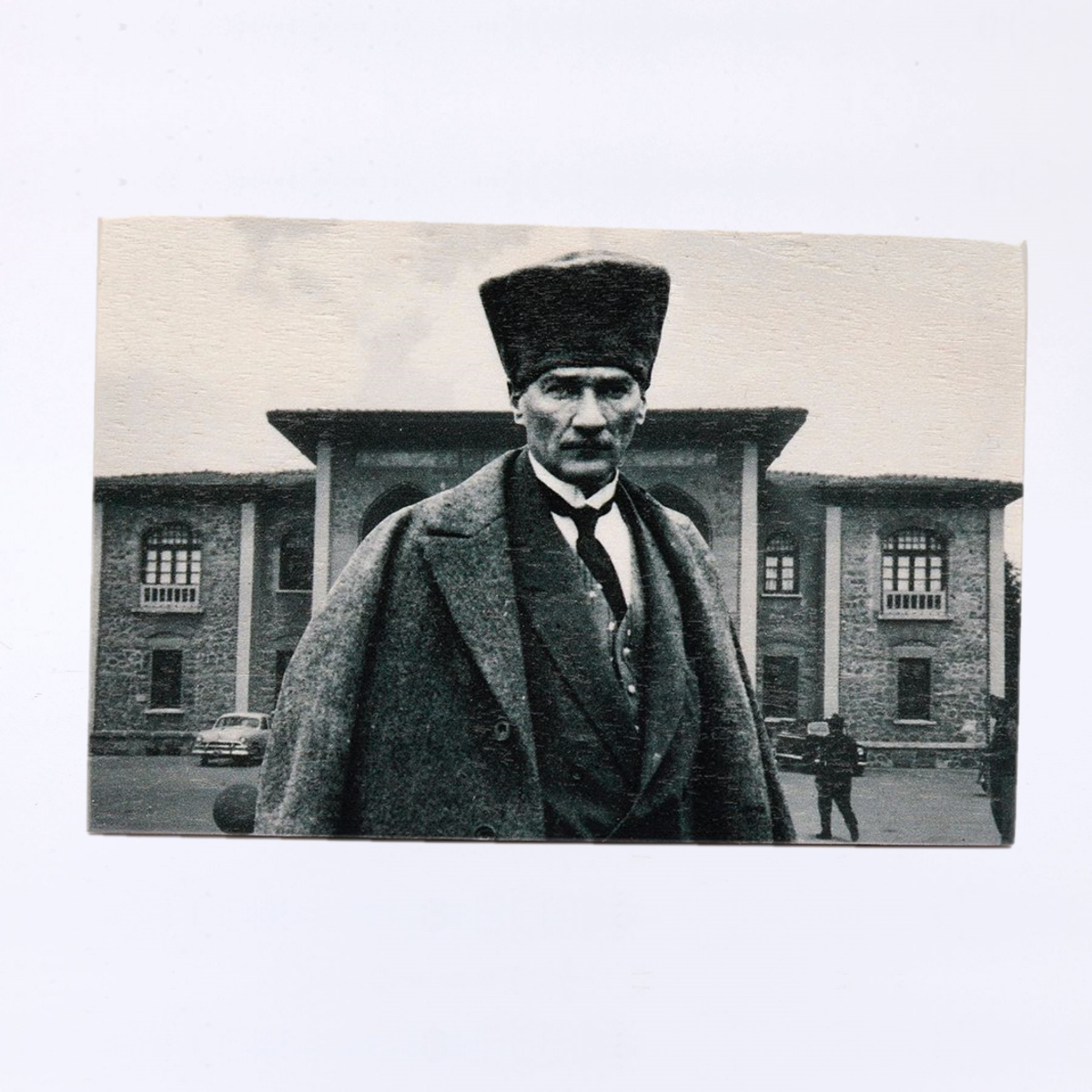 Kalpaklı Atatürk ve TBMM Binası Ahşap Kartpostal | Anadolia