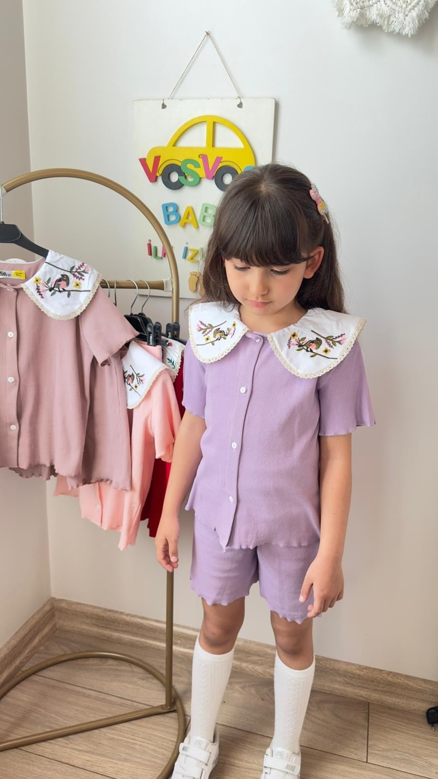 LİLA YAKA NAKIŞ DETAYLI FİTİLLİ  ŞORTLU TAKIM