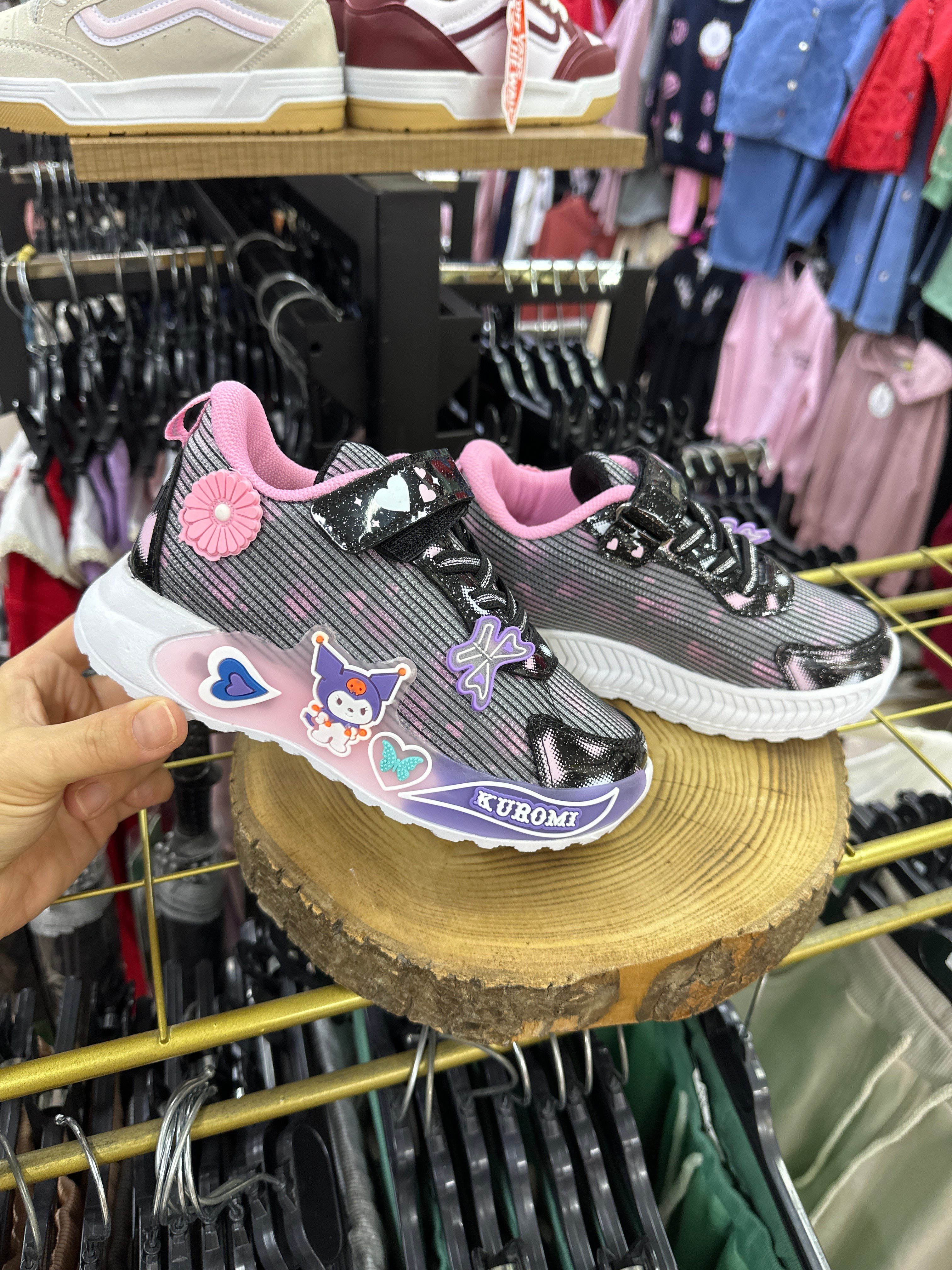 PEMBE & SİYAH LASTİK BAĞCIKLI SNEAKER