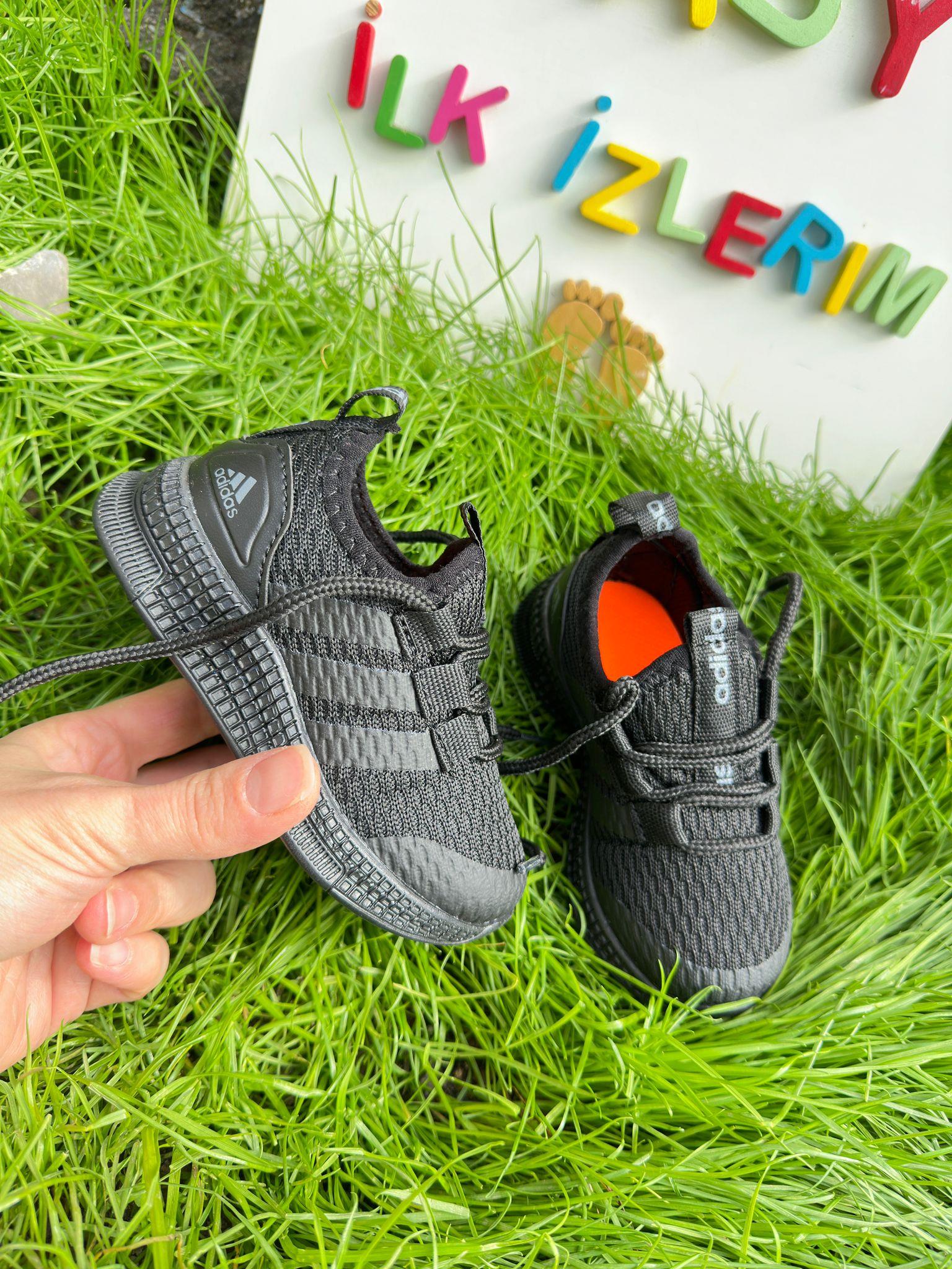 FULL SİYAH  SNEAKER