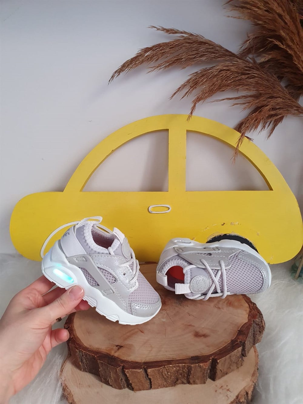 GRİ HUARACHE