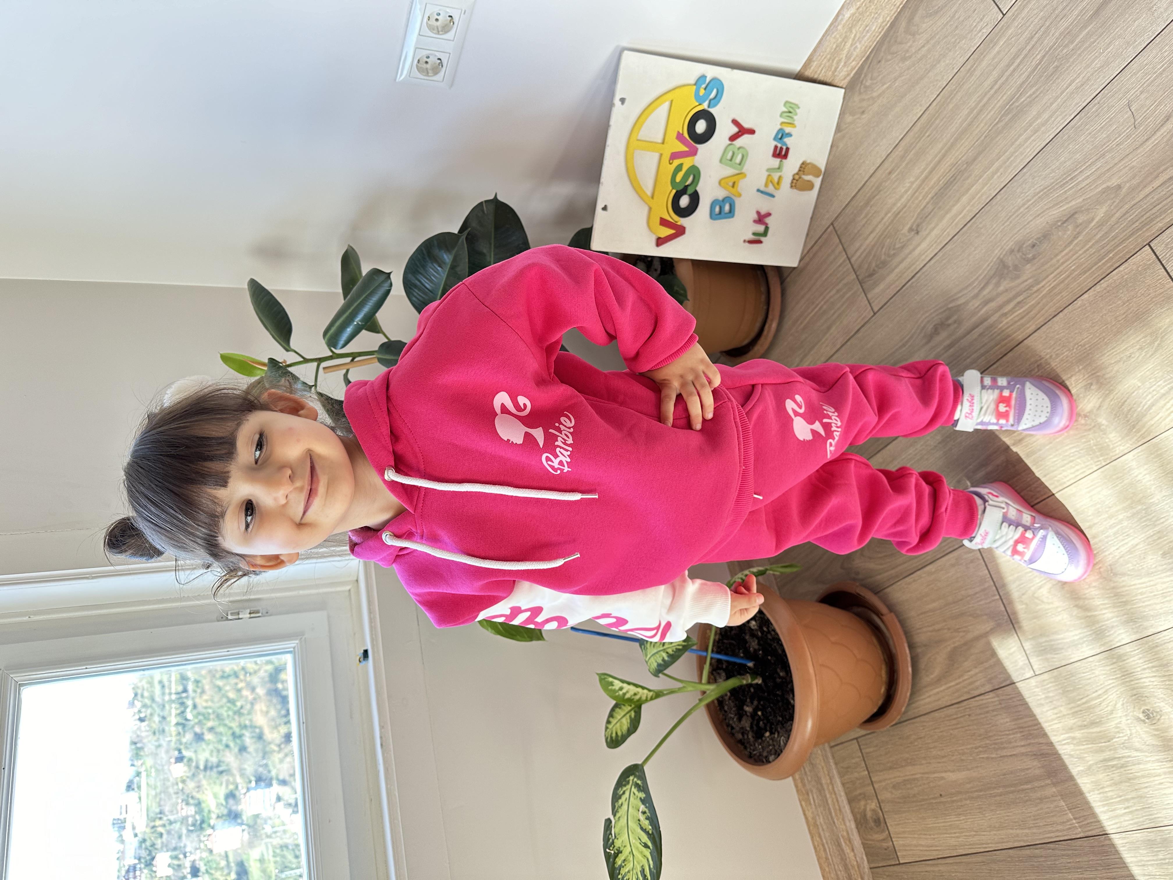 PEMBE KAPİŞONLU BARBİE TAKIM