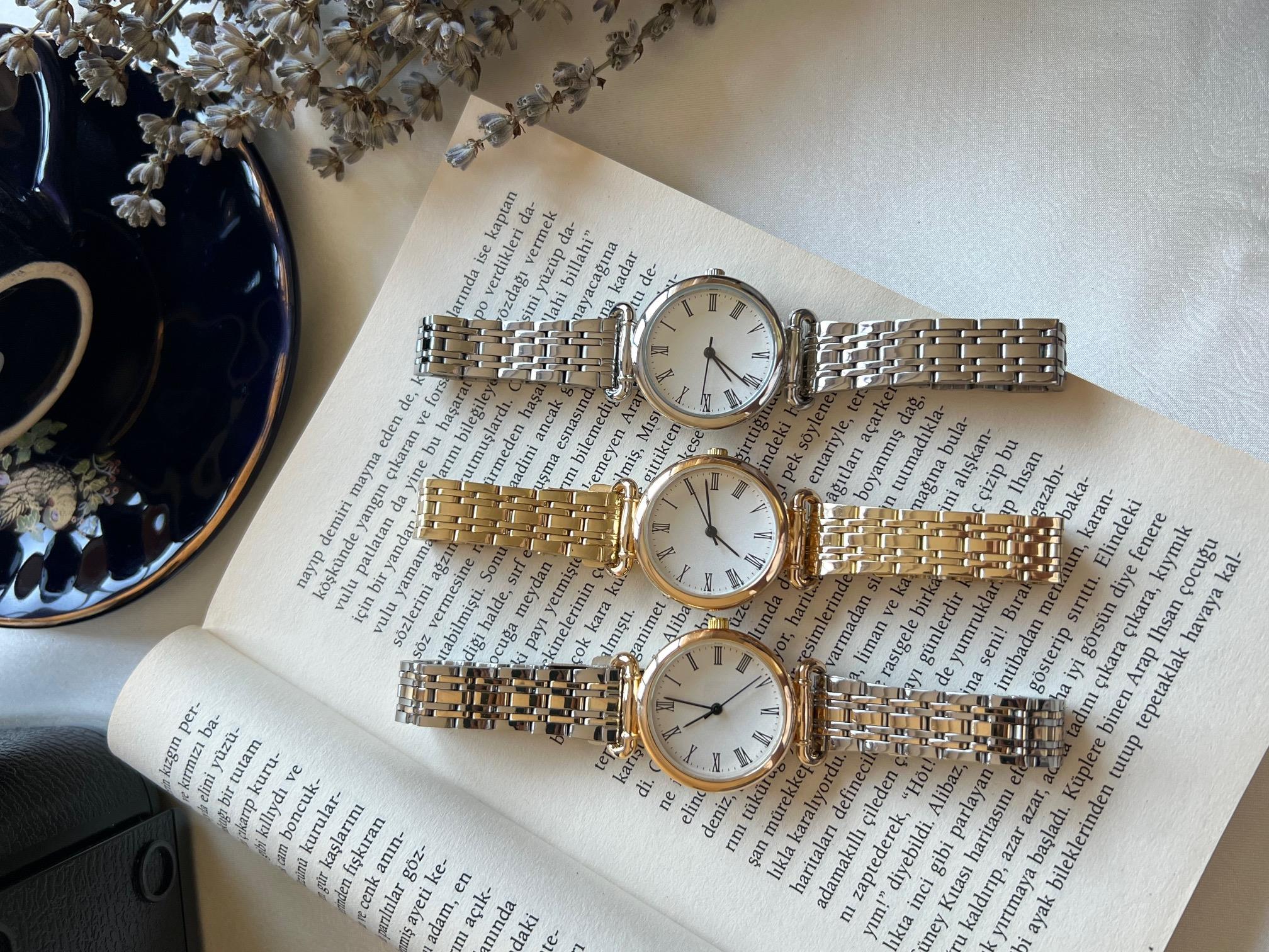 Elegant Vintage Saat