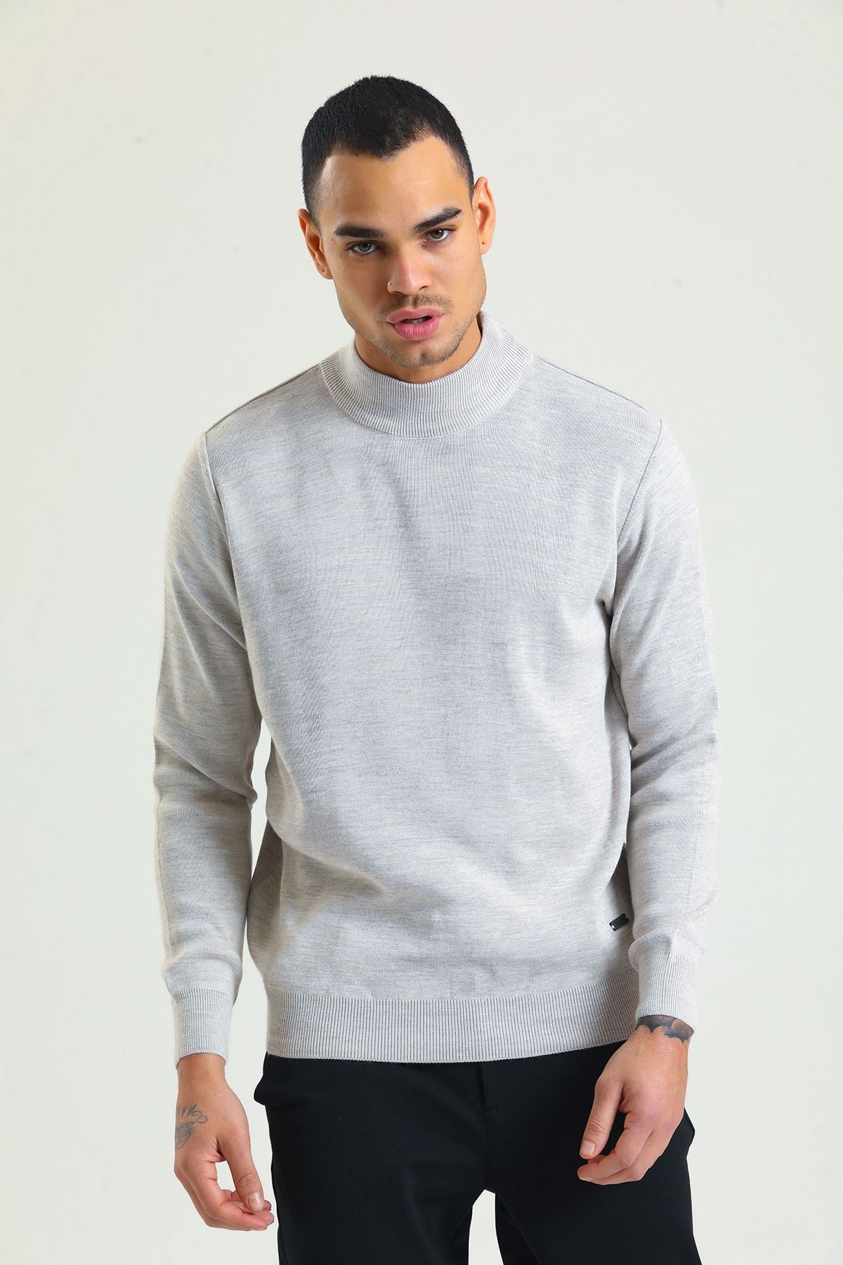 Soylu Triko Çelik Örgü Balıkçı Yaka Kazak Siyah (3204) I soylutrend.comBALIKÇI YAKA KAZAKSoylu Triko2800TASSoylu Triko Çelik Örgü Düz Balıkçı Kazak Taş (2800)