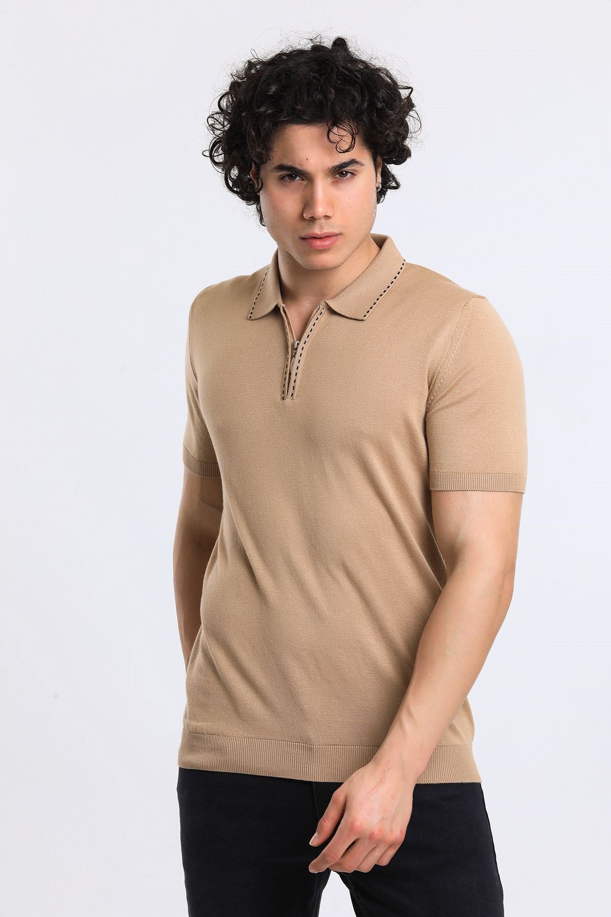 Soylu Trend  I soylutrend.comT-SHİRTSoylu Trend2003CAMELErkek Fermuarlı Polo Yaka Triko T-Shirt Pamuklu Camel (2003)