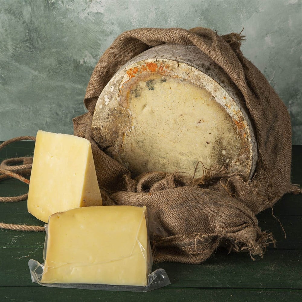 KARS ESKİ KAŞARI 500 GR  +- 20 GR (ŞİRDEN MAYALI)