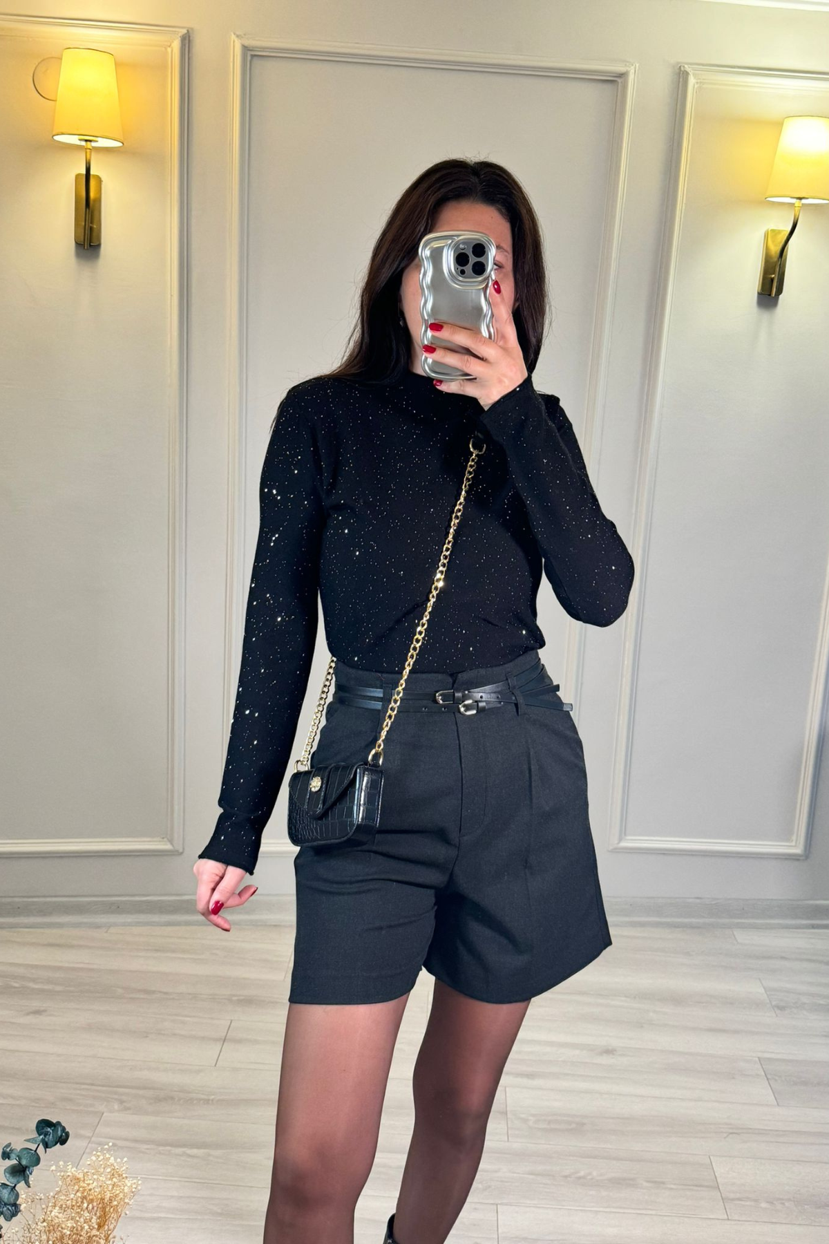 Dik Yaka Pullu İnce Triko Kazak Siyah