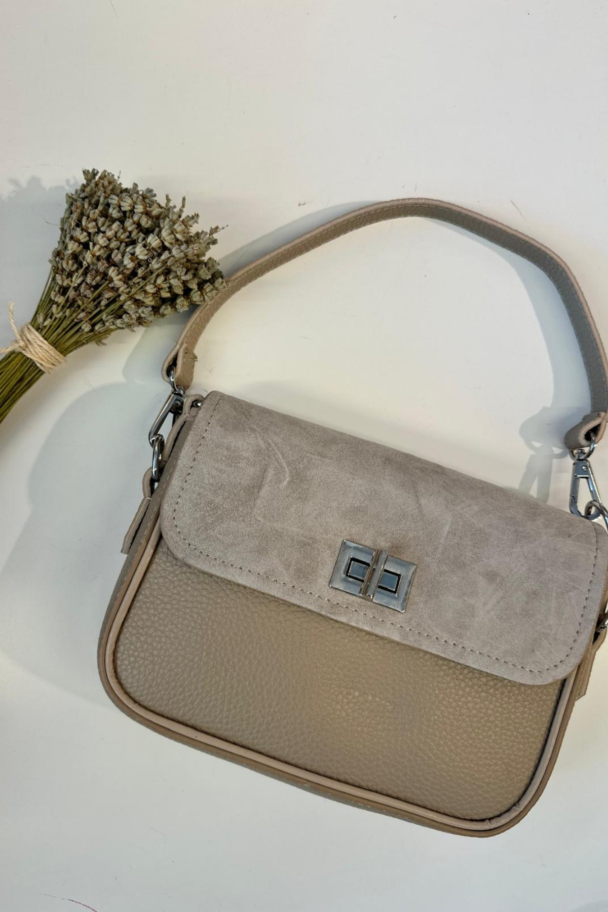 Gerçek Deri Süet Detaylı Baget Çanta Vizon