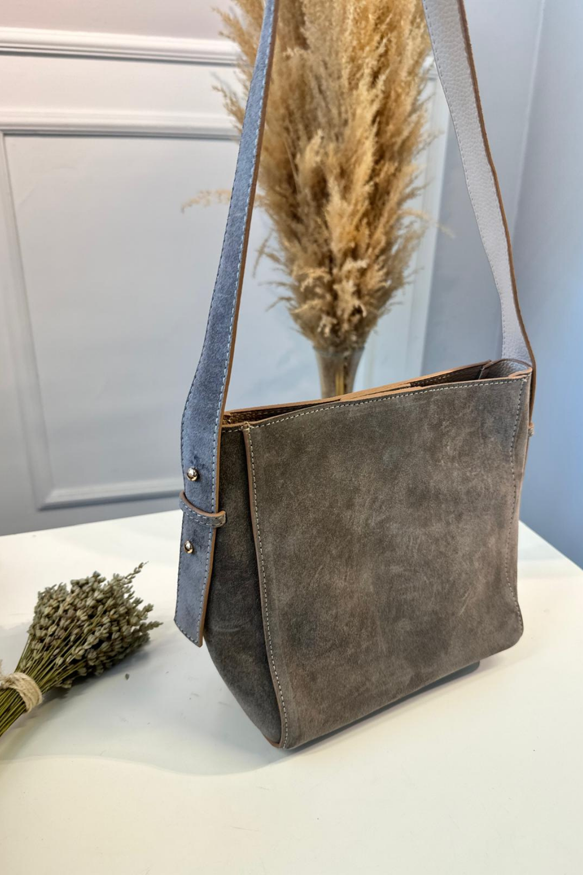 Süet Gerçek Deri Yavru Çantalı Ayarlanabilir Omuz Çantası Vizon