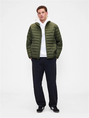 Gap 790583002 V-Frch Logo Ltwt Puffer Jkt Erkek Mont
