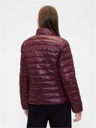 Gap 791284002 V-Frch Logo Lw Puffer Jkt Kadın Mont