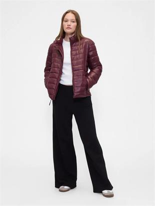 Gap 791284002 V-Frch Logo Lw Puffer Jkt Kadın Mont