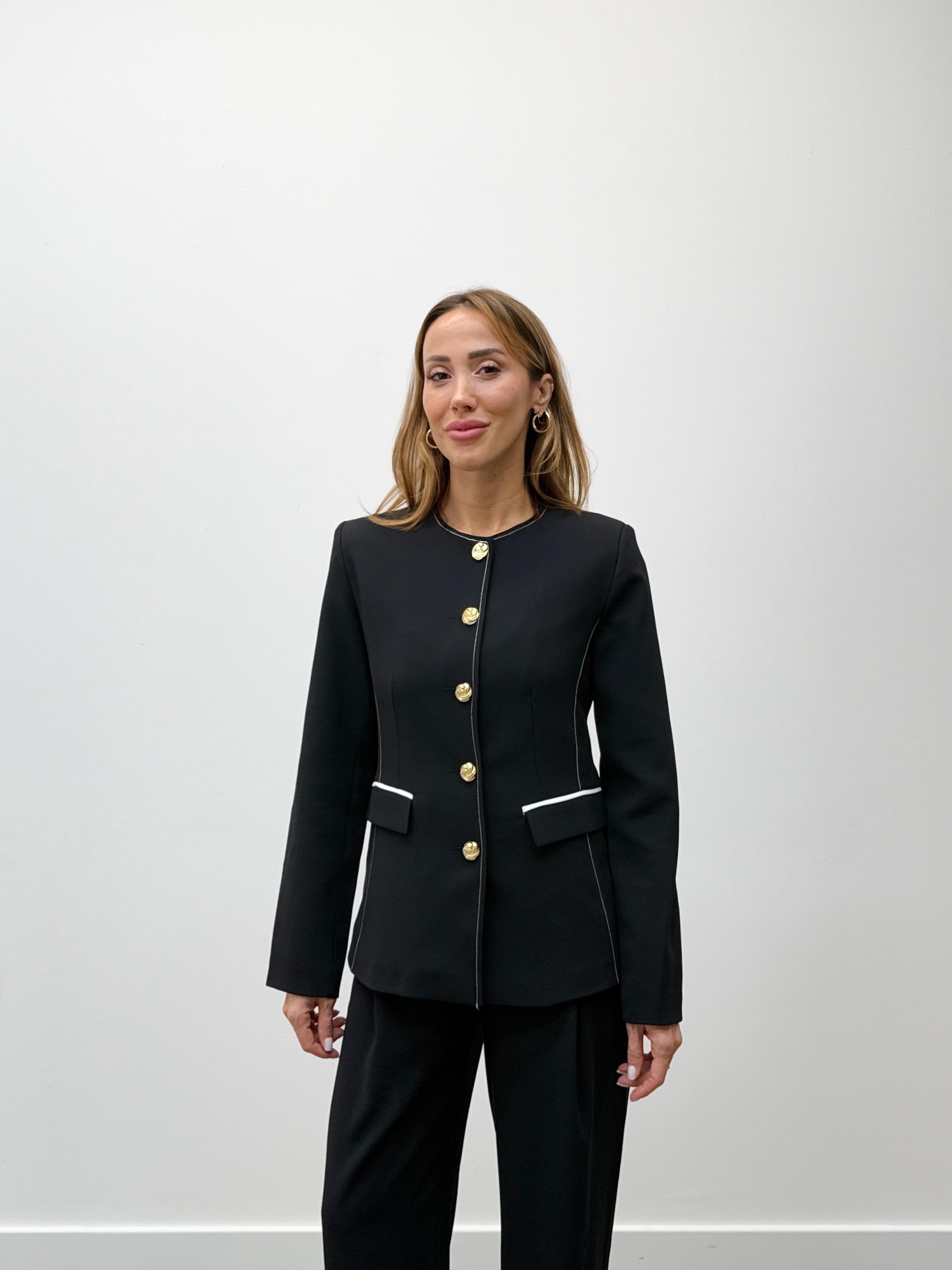 Kadın Biyeli Premium Fit Siyah Ceket