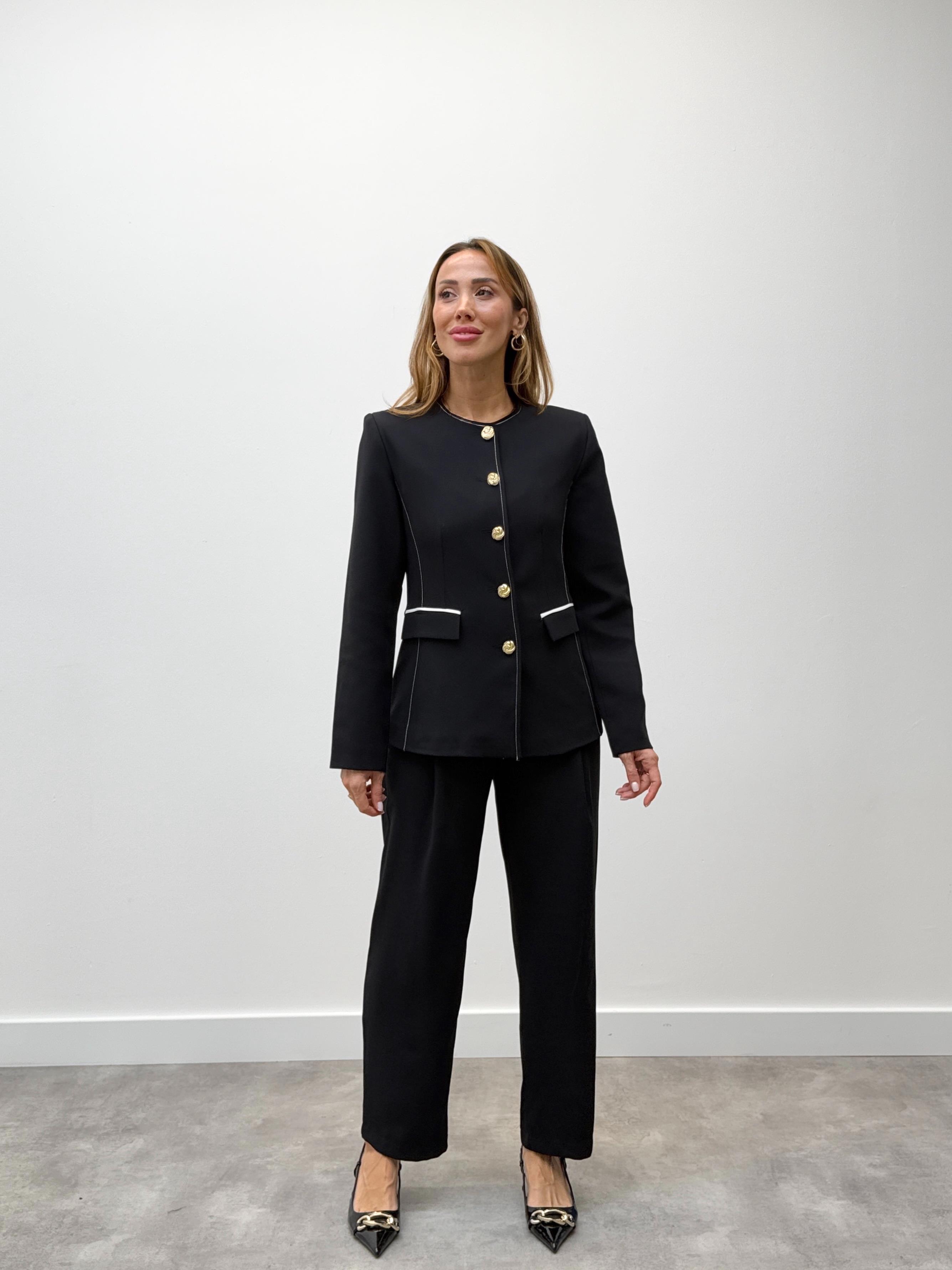 Kadın Biyeli Premium Fit Siyah Ceket