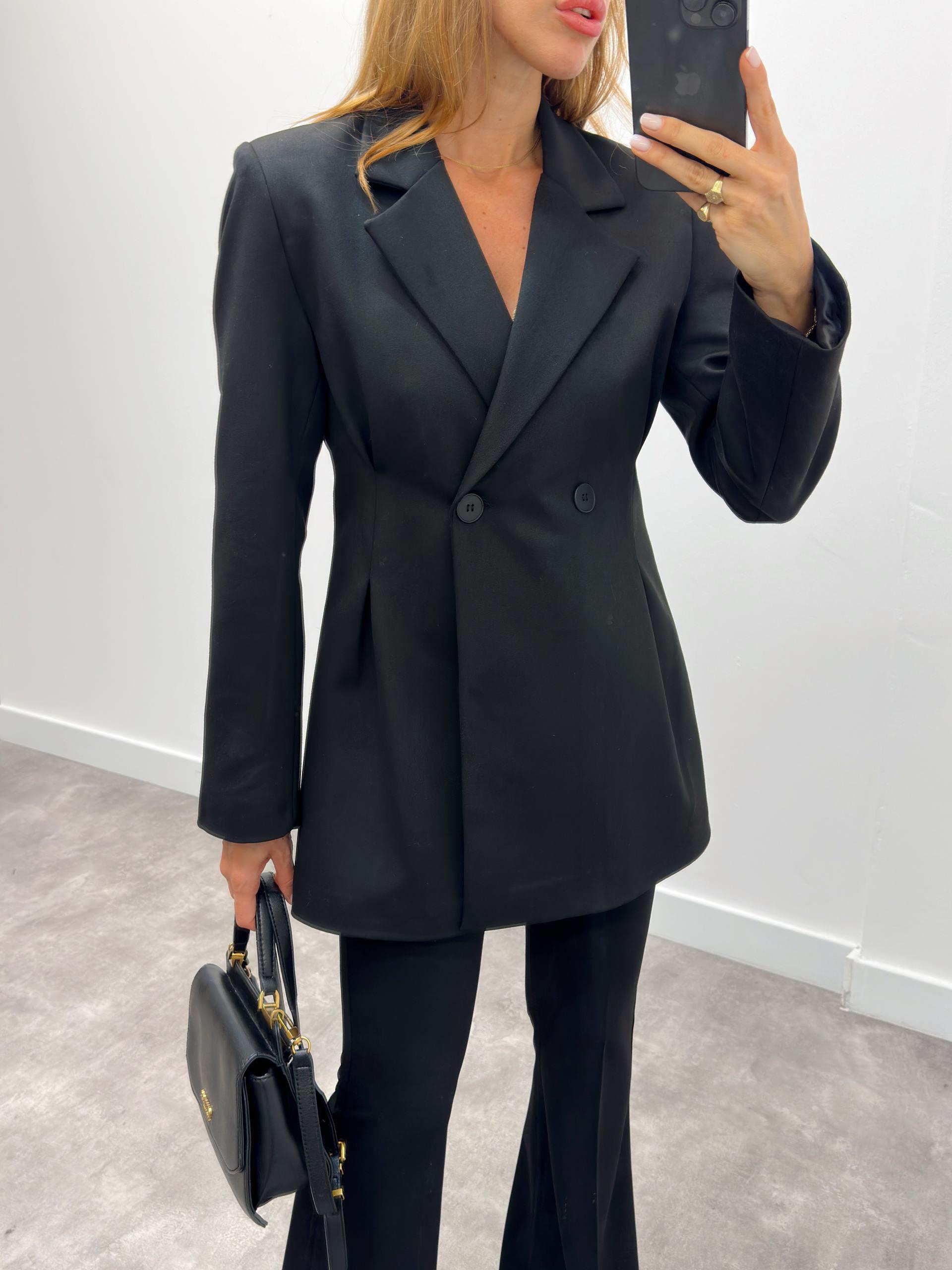 Kadın Çift Düğme Piliseli Fit Siyah Ceket