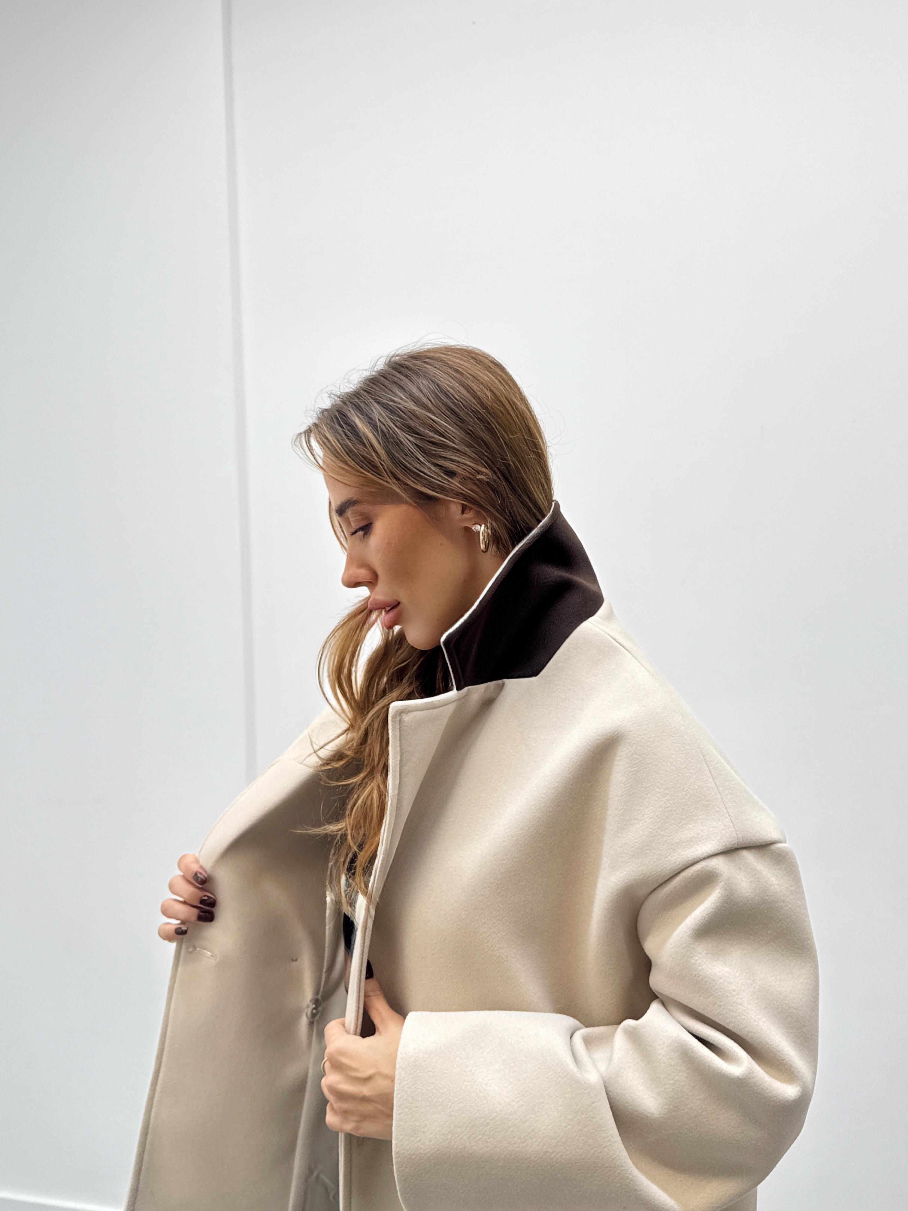 Kadın Tone Krem Düğmeli Premium Kaşe Kaban