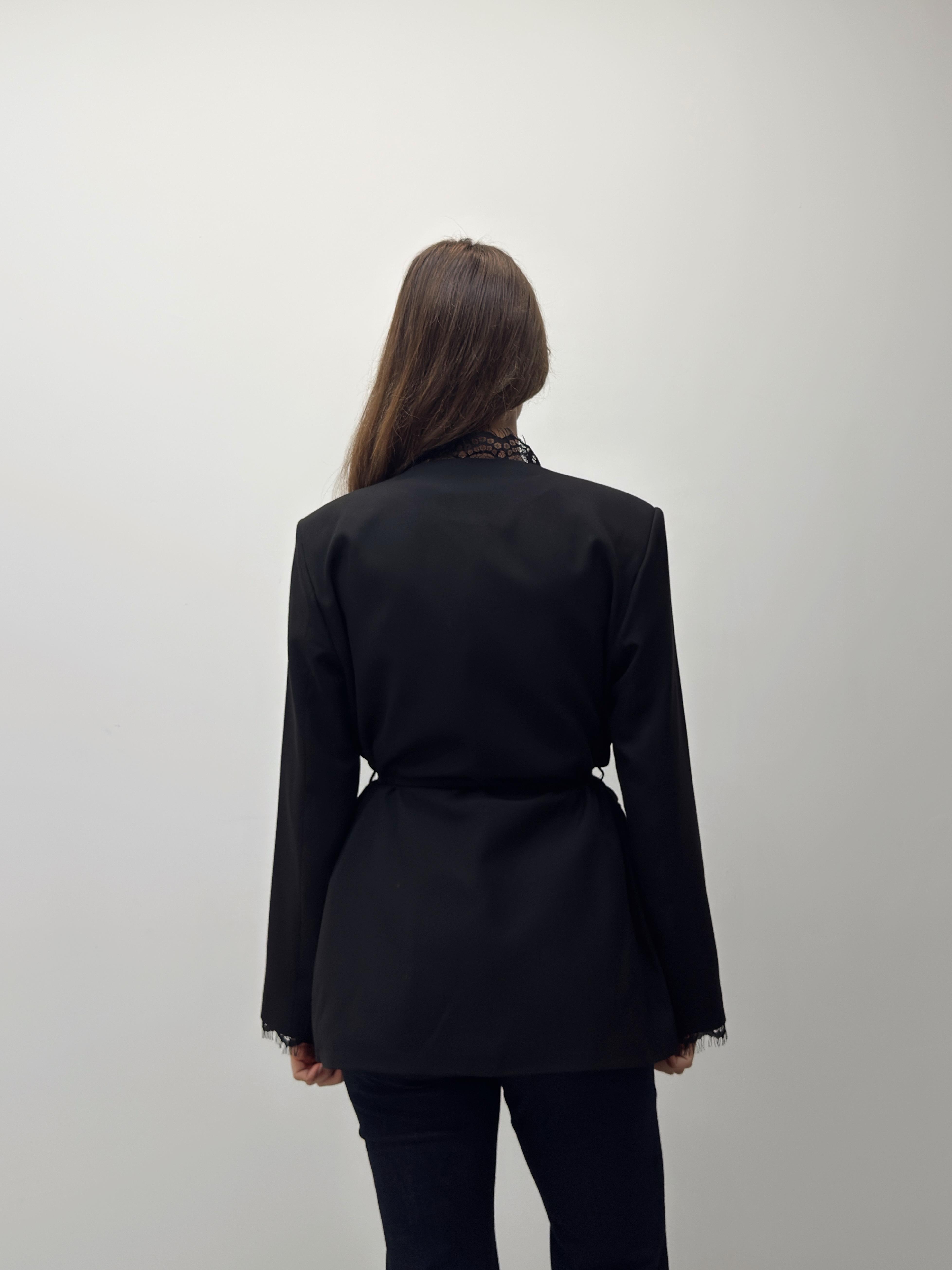 Velora Dantel  Kuşaklı Siyah Blazer Ceket