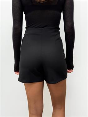 Icon Düğüm Detaylı Siyah Şort Etek