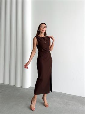 Kadın Bel Drapeli Yırtmaç Detay Vatkalı Kahve Elbise