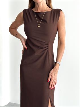 Kadın Bel Drapeli Yırtmaç Detay Vatkalı Kahve Elbise