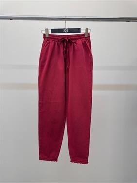 Kadın Beli Lastikli Paçası Püskül Detay Parça Boya Gabardin Bordo Pantolon