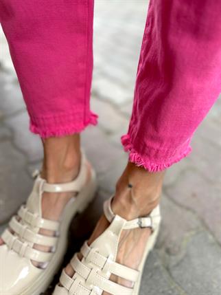 Kadın Beli Lastikli Paçası Püskül Detay Parça Boya Gabardin Pembe Pantolon