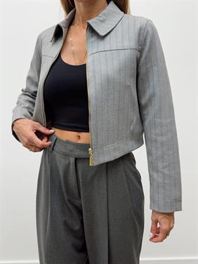 Kadın Çizgili Fermuarlı Gri Crop Ceket