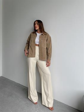 Kadın Gabardin Kumaş Cep Detaylı Krem Gömlek