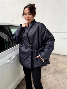 Kadın Kruvaze Kimono Bağlamalı Şişme Lacivert Ceket